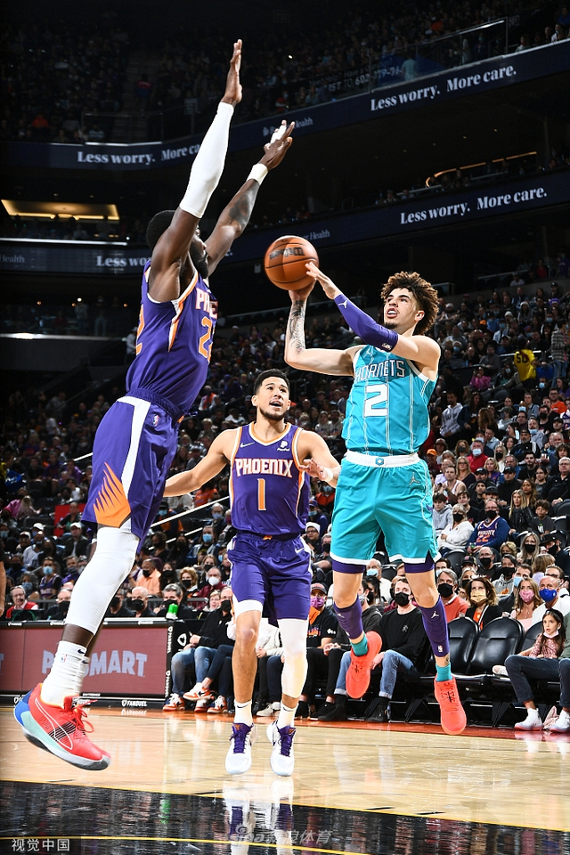 新球员与老 新球员与老